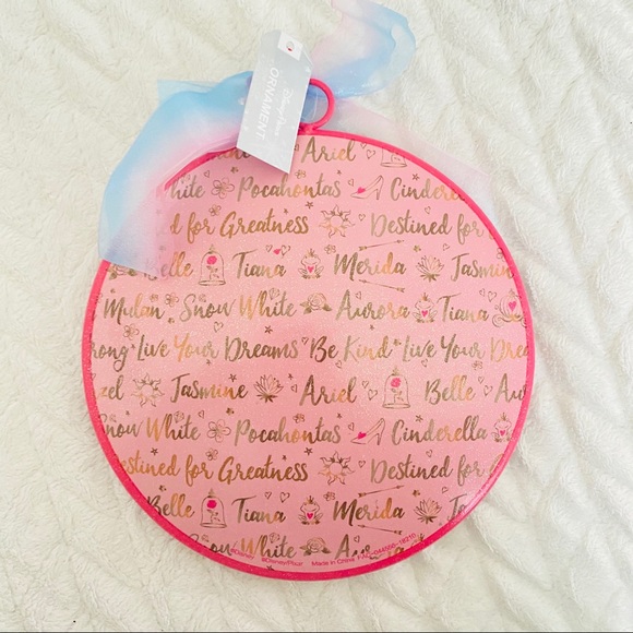 ππ large Disney Princess Glitter Ornament - Picture 2 of 6